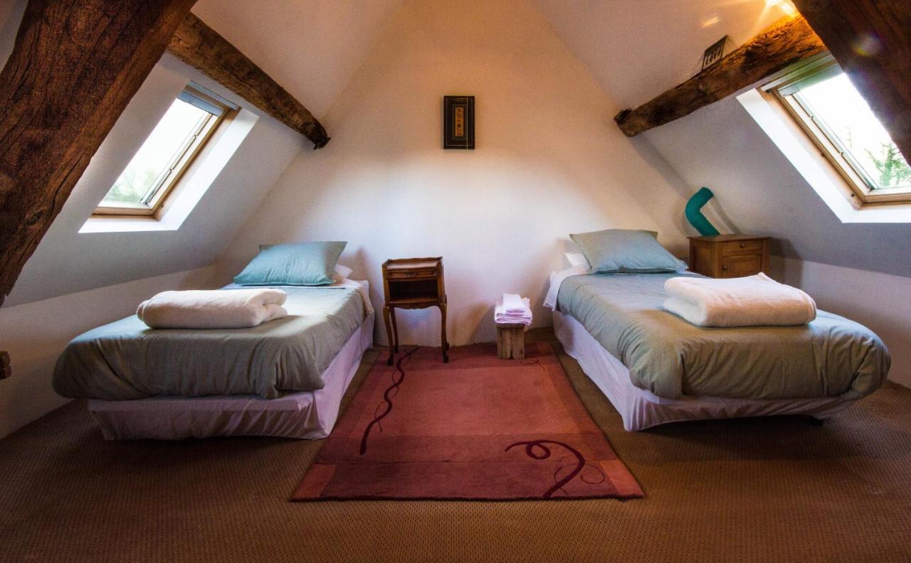 Les Quatre Siecles Bed and Breakfast Herce Exteriör bild