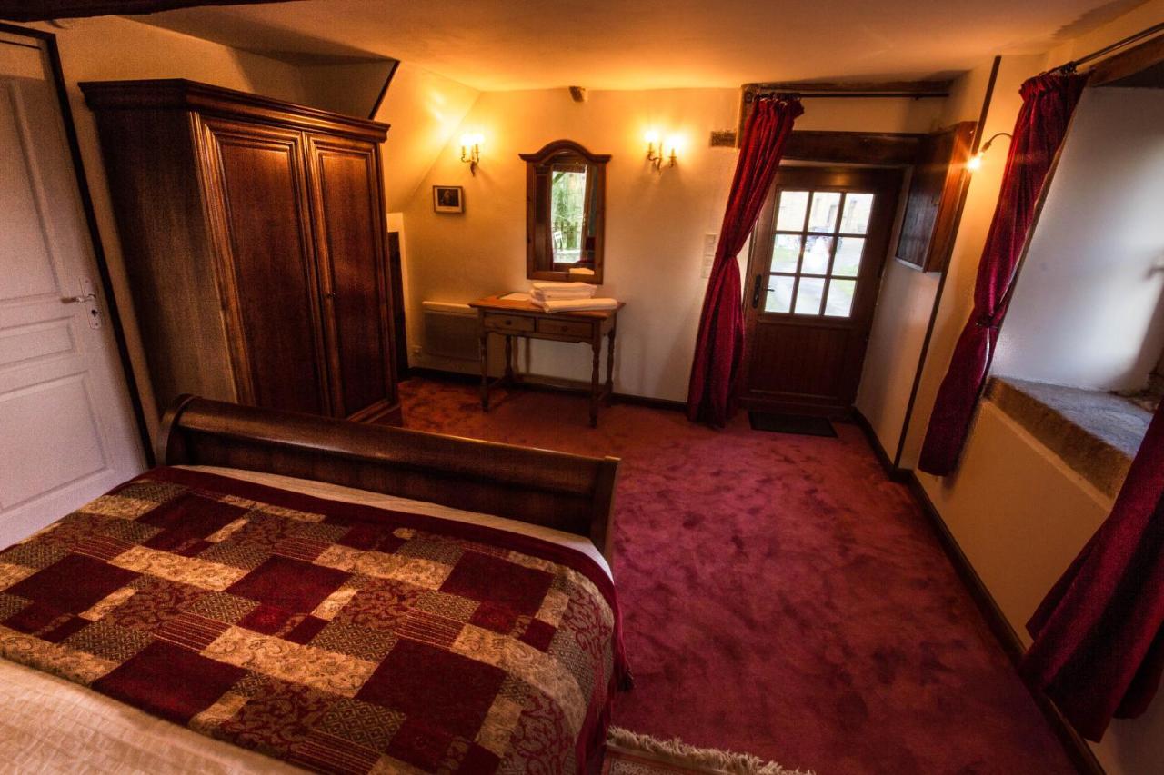 Les Quatre Siecles Bed and Breakfast Herce Exteriör bild